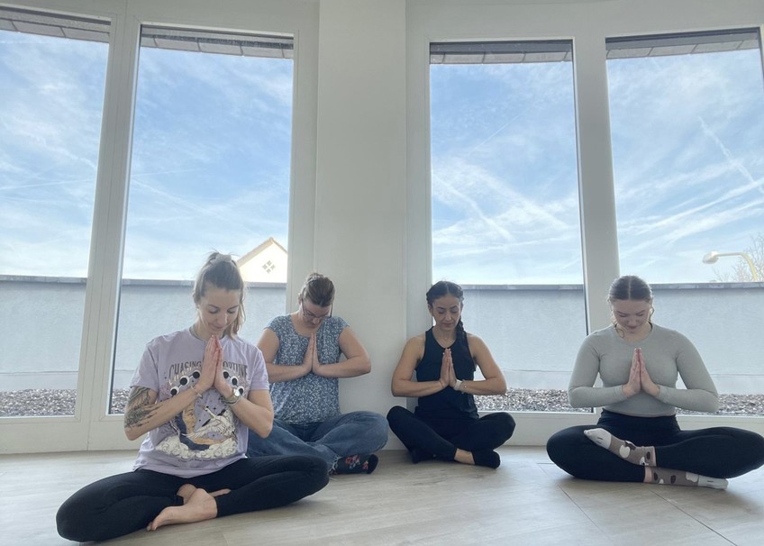 Akidemy-Unsere MA - Yoga