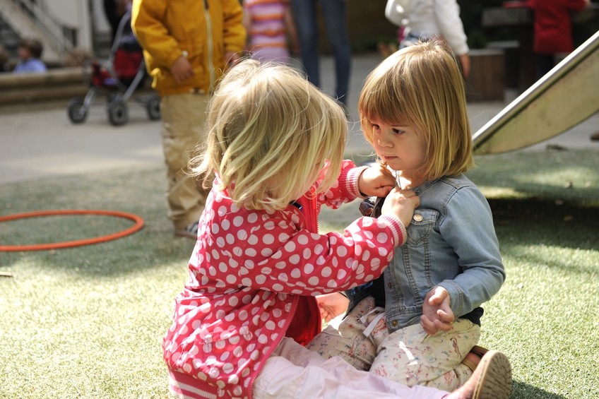 Akidemy-Unsere Academy - Kinder im Garten